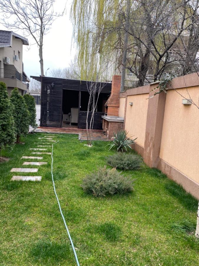 Valivillas Rezidence Bukarest Exteriör bild